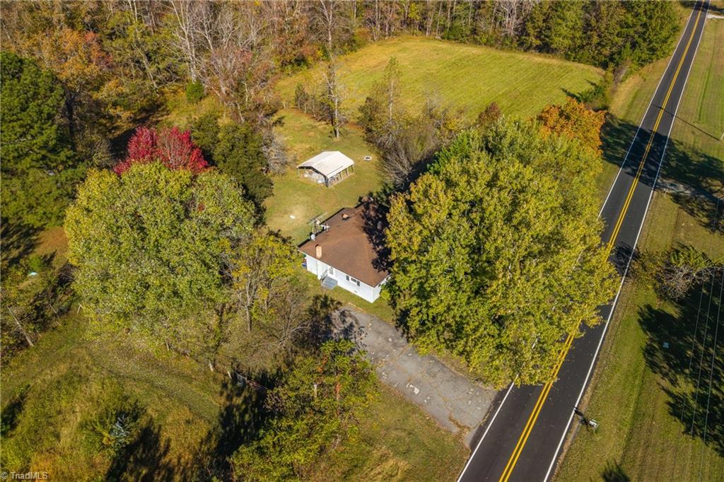 2707 Moorefields Road Property Photo 32