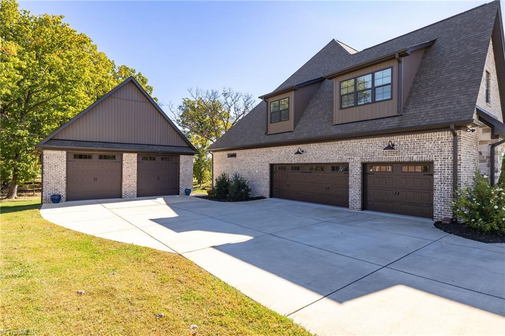 4262 Bridgehead Road Property Photo 3