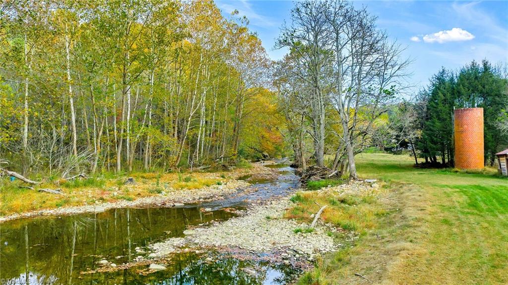 886 Jefferson Highway Property Photo 10