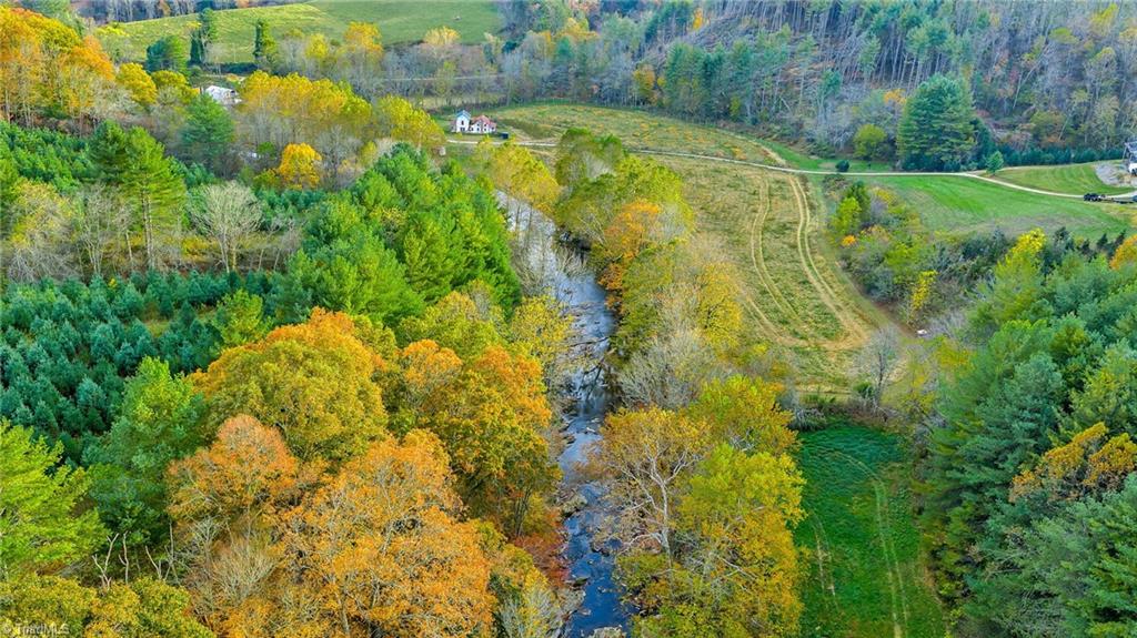 886 Jefferson Highway Property Photo 11