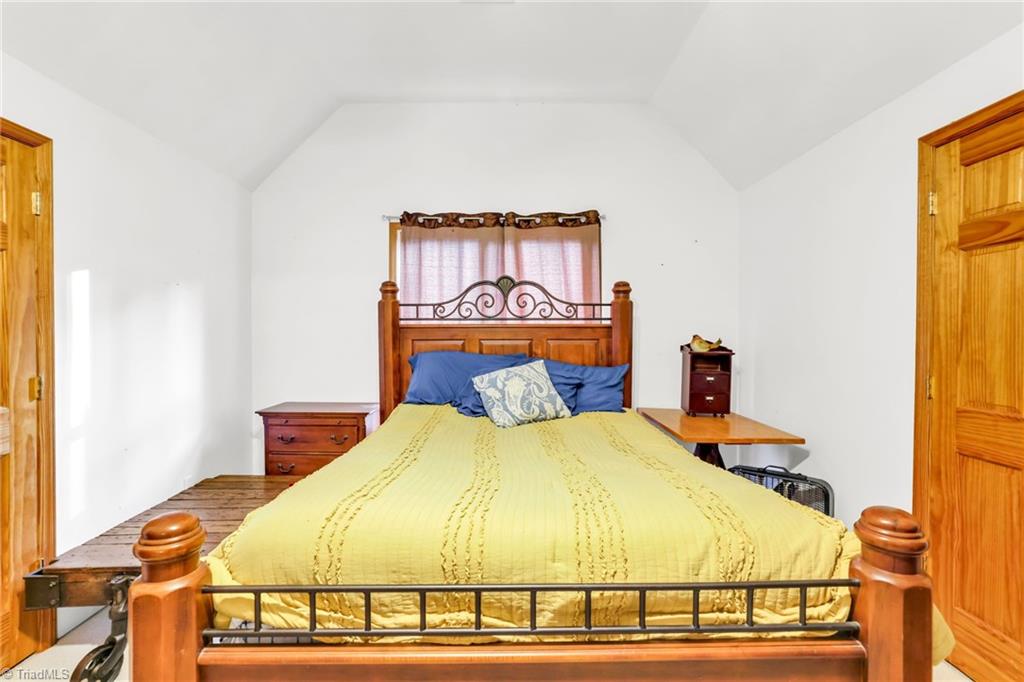 886 Jefferson Highway Property Photo 28