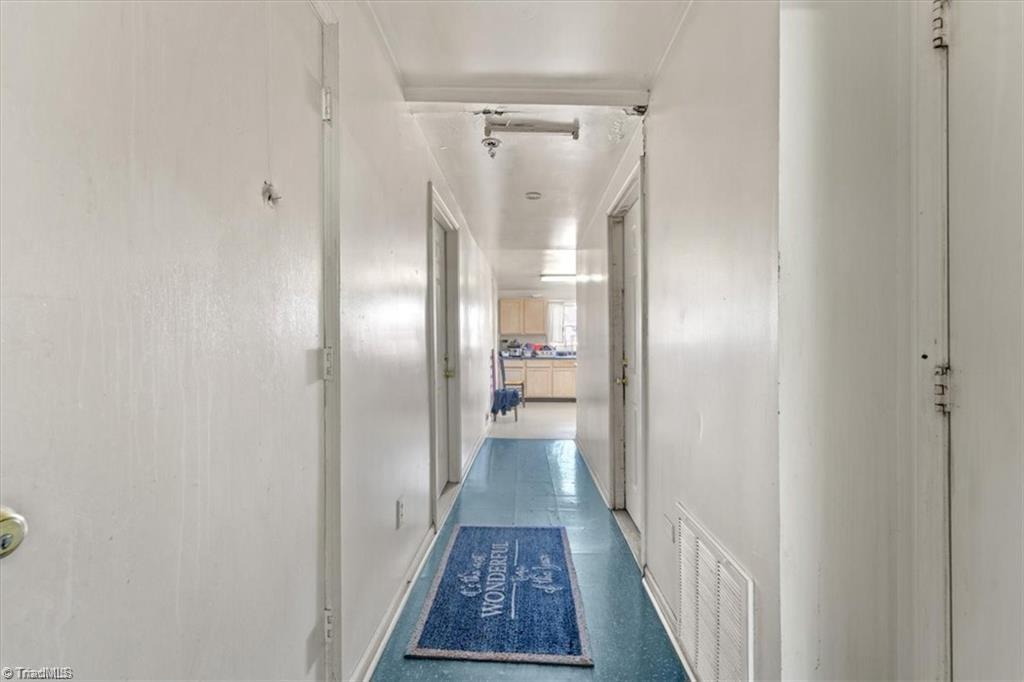 904 Merritt Drive Property Photo 5