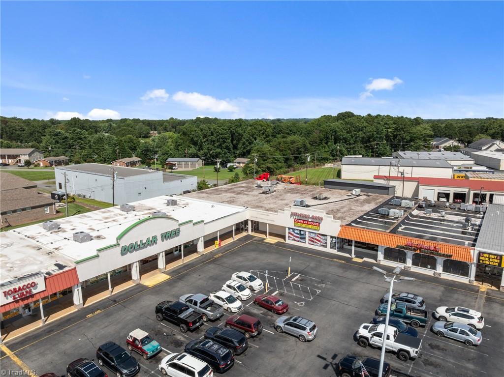 607 Main Street # 1 Property Photo 4