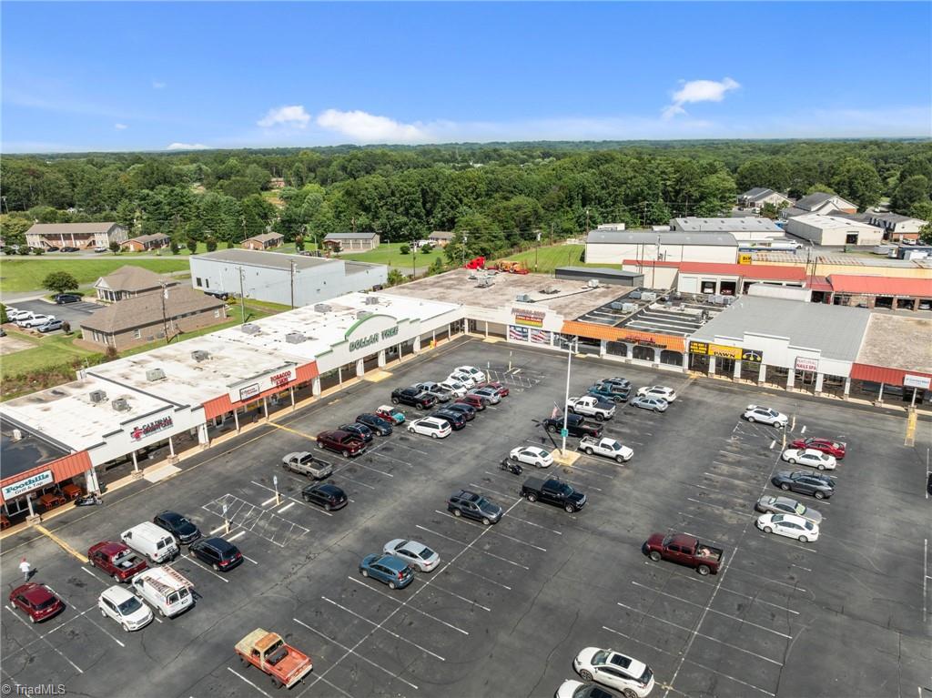 607 Main Street # 1 Property Photo 5
