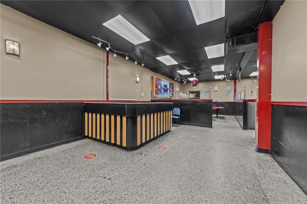 607 Main Street # 1 Property Photo 8