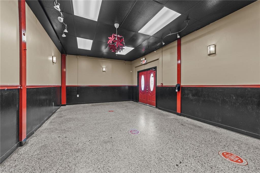 607 Main Street # 1 Property Photo 9