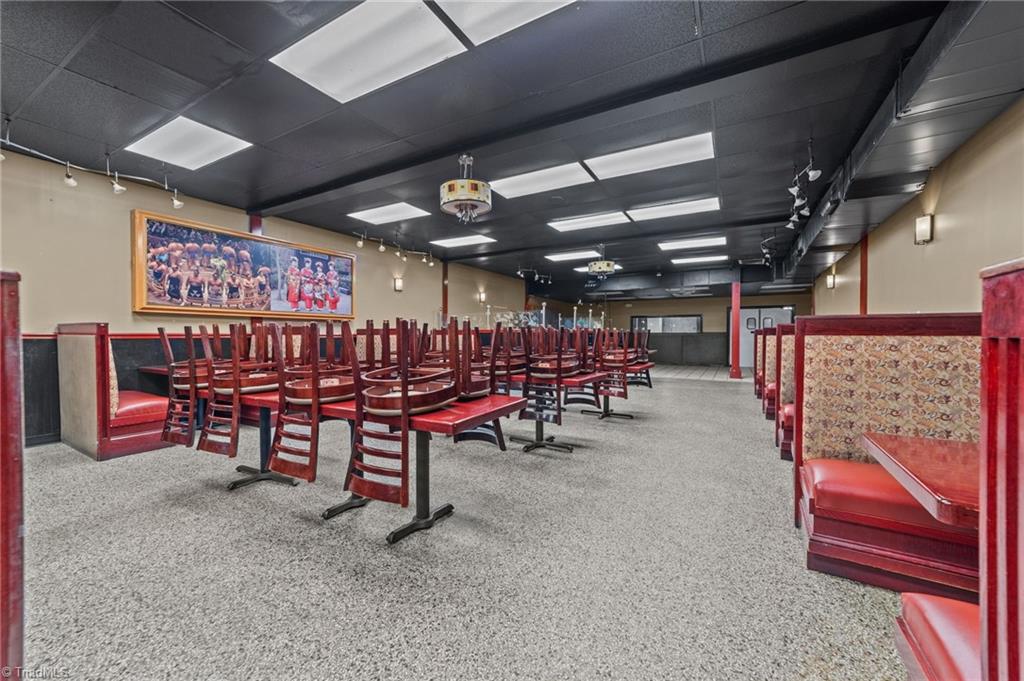 607 Main Street # 1 Property Photo 14