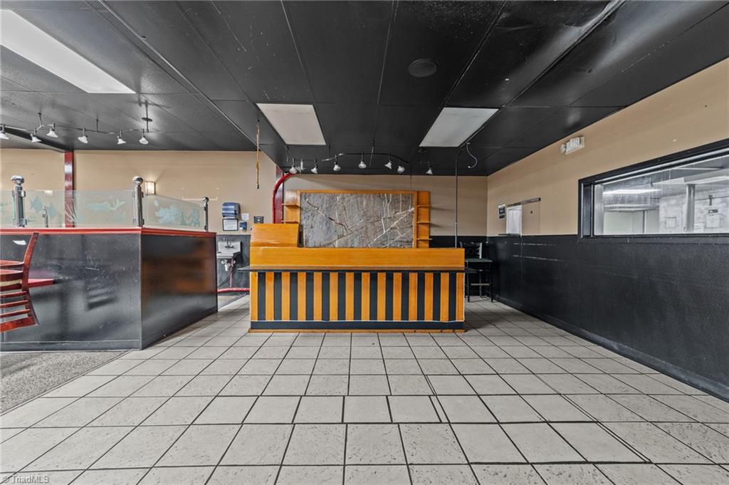 607 Main Street # 1 Property Photo 21