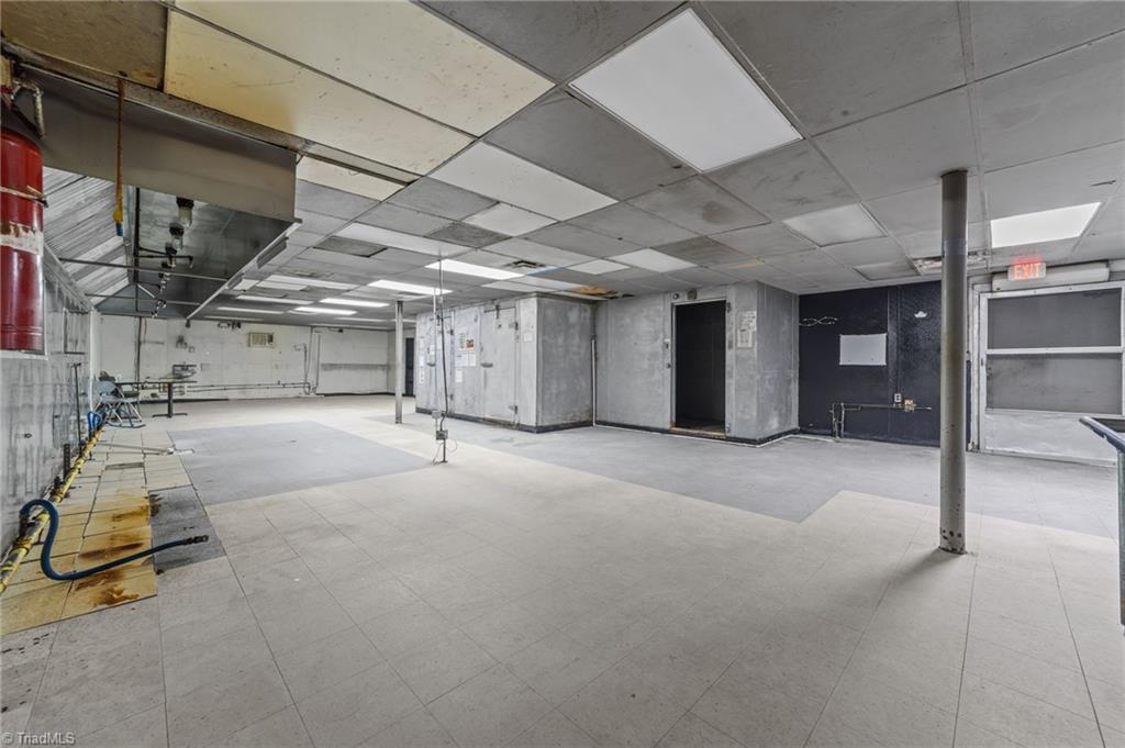 607 Main Street # 1 Property Photo 27