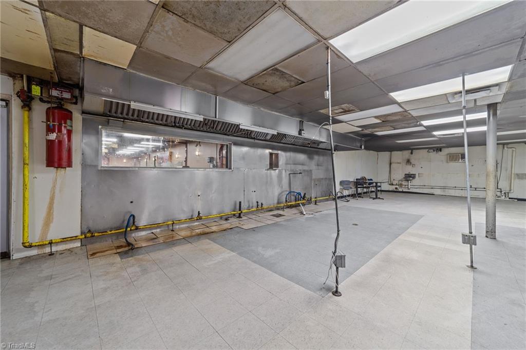 607 Main Street # 1 Property Photo 28