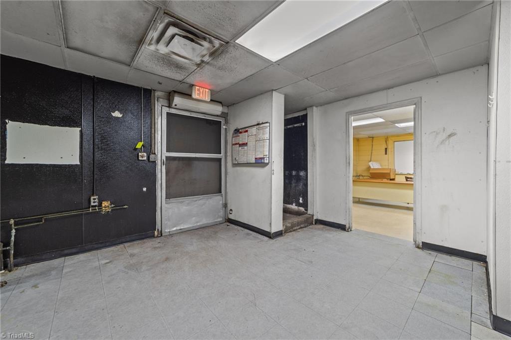 607 Main Street # 1 Property Photo 33