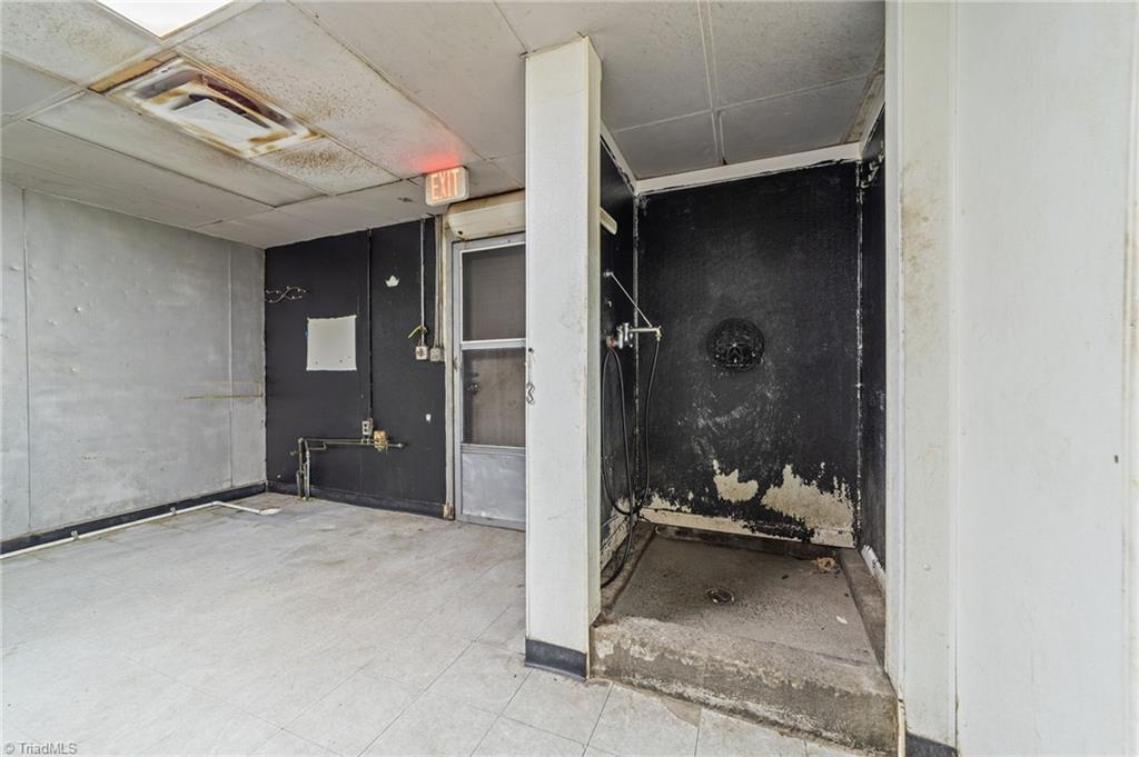 607 Main Street # 1 Property Photo 34