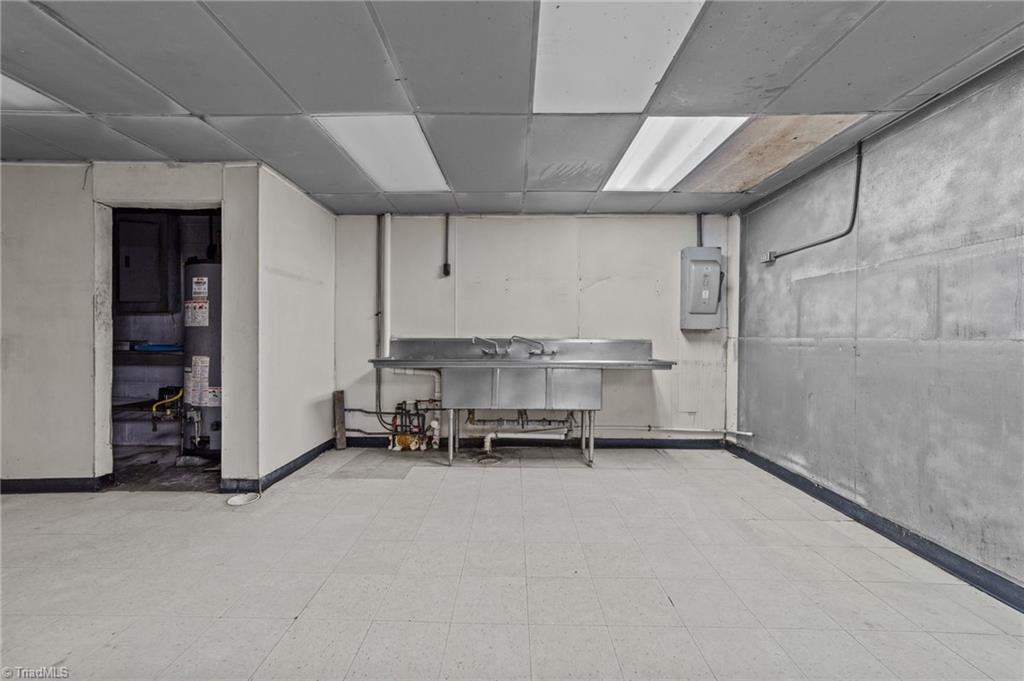 607 Main Street # 1 Property Photo 37