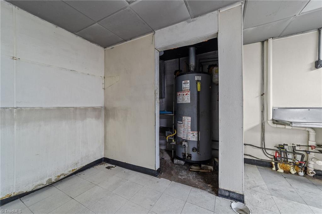 607 Main Street # 1 Property Photo 38