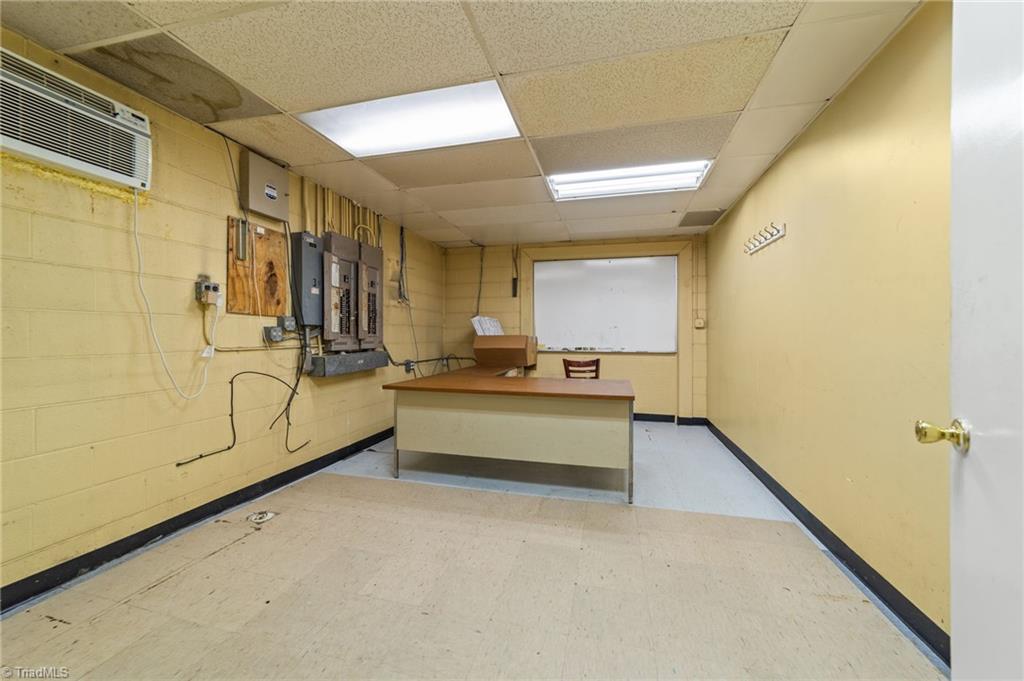 607 Main Street # 1 Property Photo 40