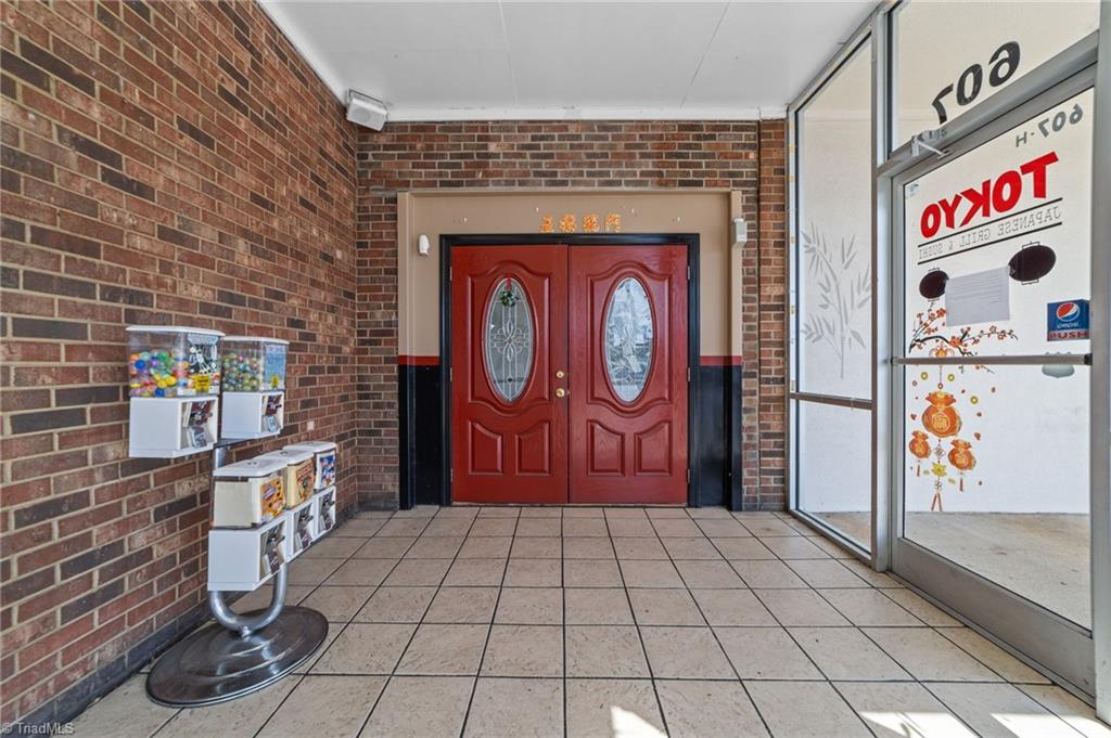 607 Main Street # 1 Property Photo 43