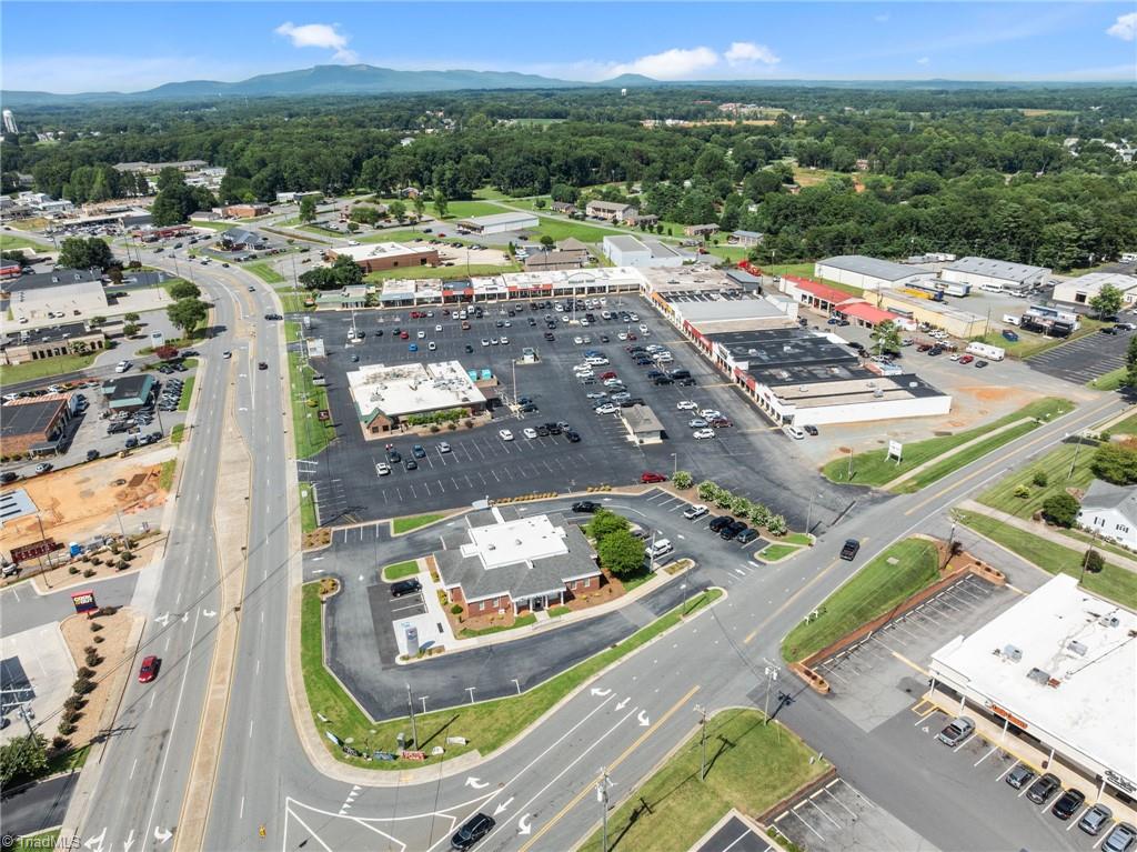 607 Main Street # 1 Property Photo 48