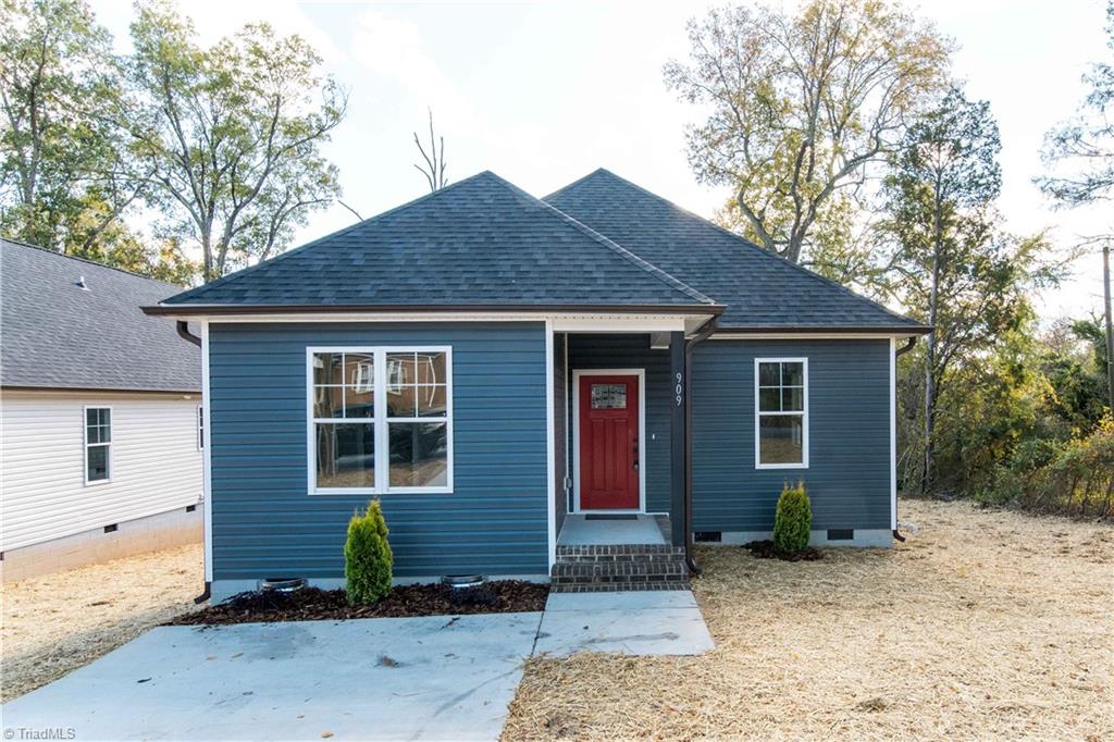 909 Franklin Street Property Photo 2