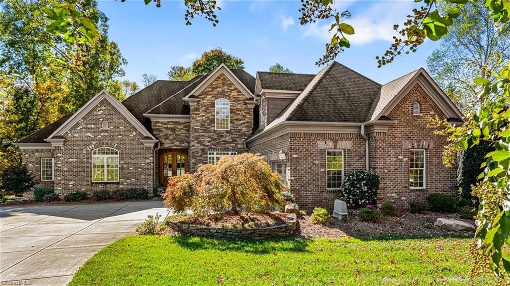 2304 Castleloch Court Property Photo 1