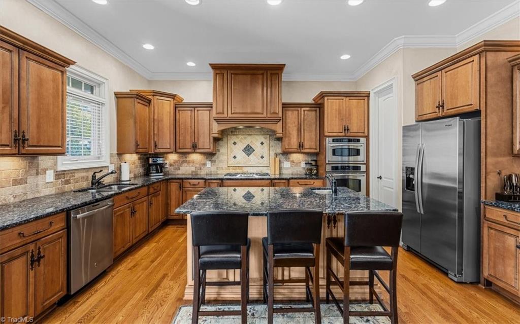 2304 Castleloch Court Property Photo 10