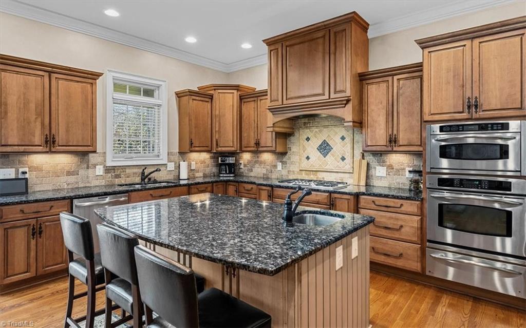 2304 Castleloch Court Property Photo 11