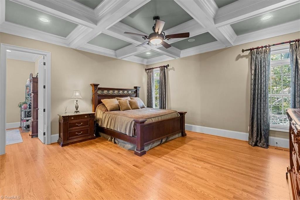 2304 Castleloch Court Property Photo 14