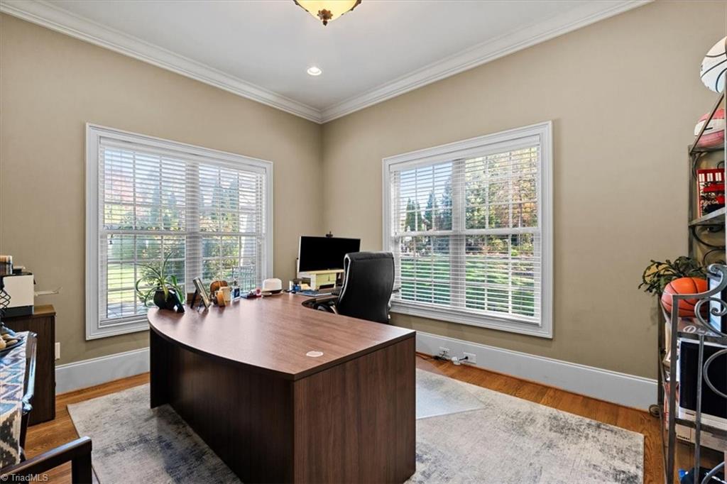 2304 Castleloch Court Property Photo 16