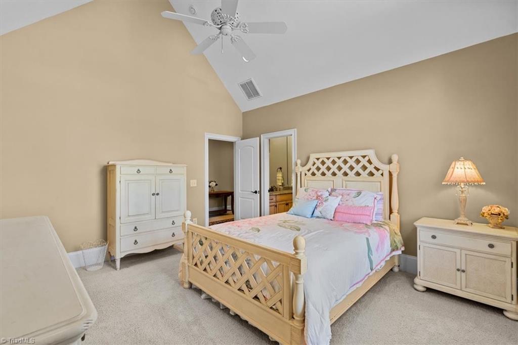 2304 Castleloch Court Property Photo 24