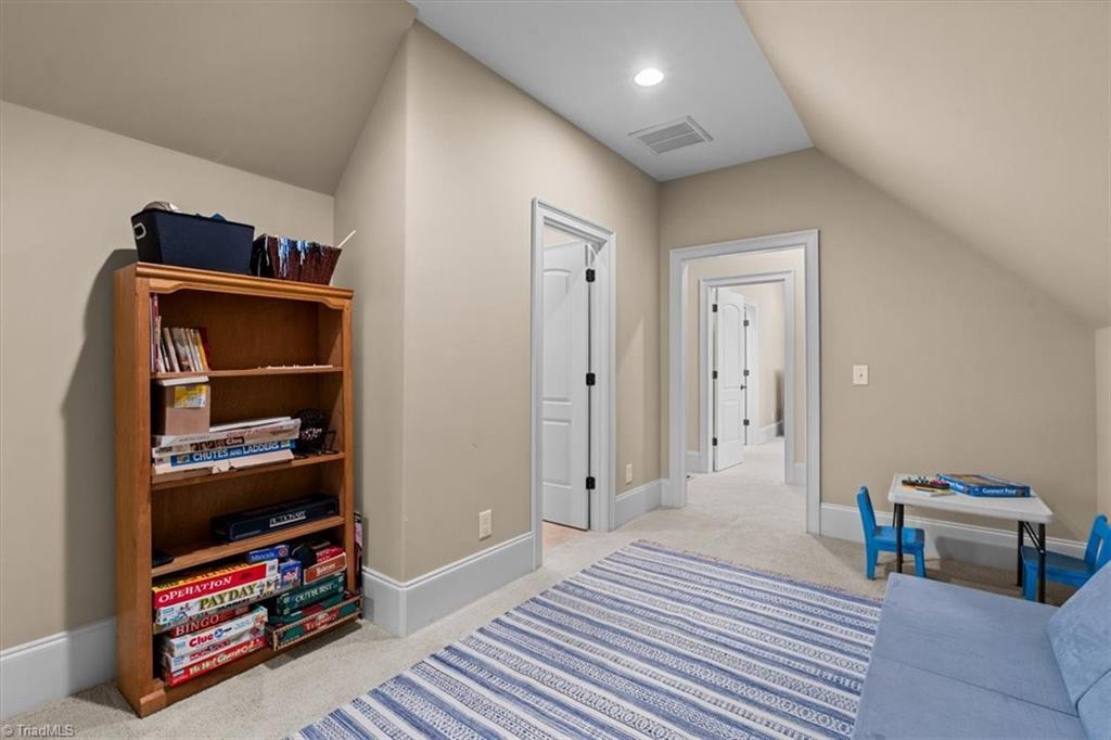 2304 Castleloch Court Property Photo 26