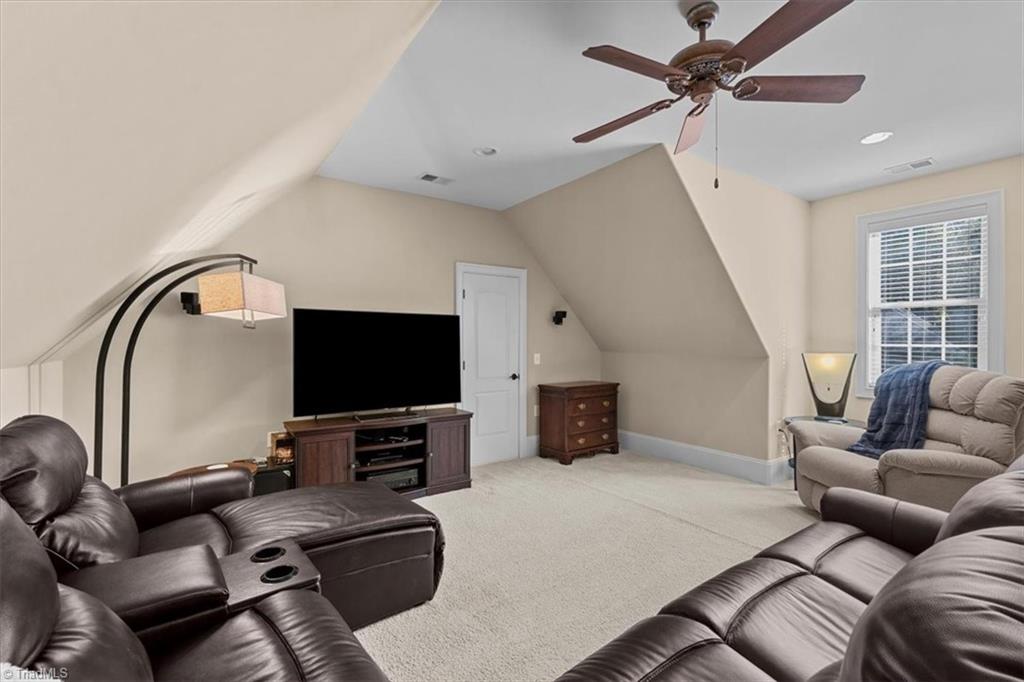 2304 Castleloch Court Property Photo 27