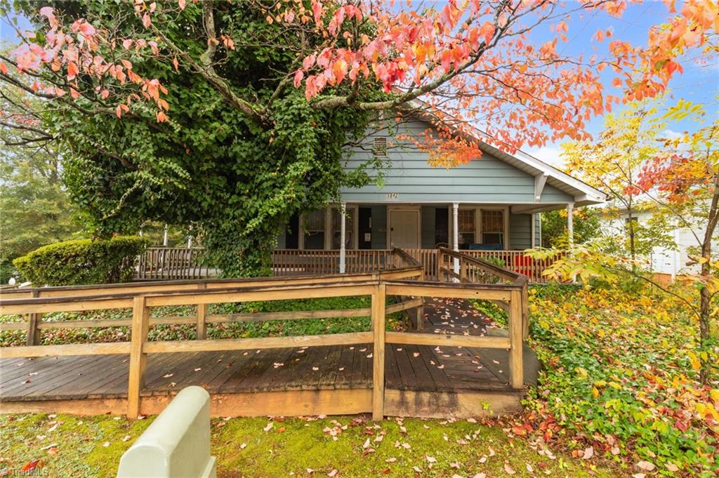 3842 Country Club Road Property Photo 1