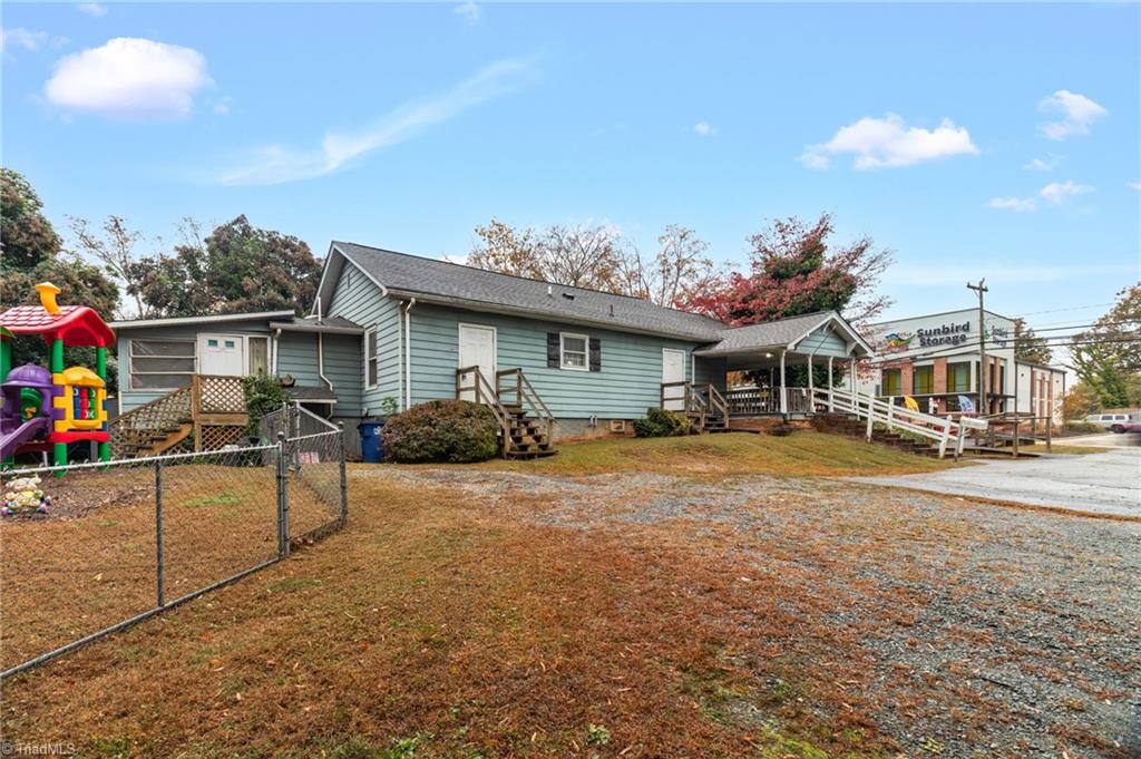 3842 Country Club Road Property Photo 5