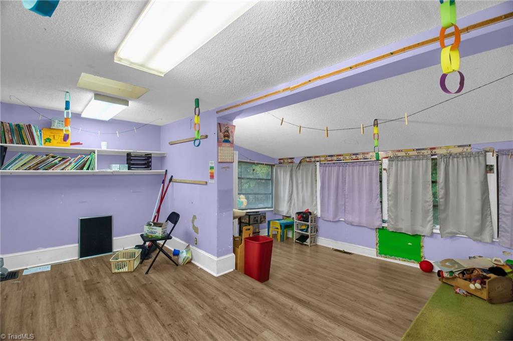 3842 Country Club Road Property Photo 8