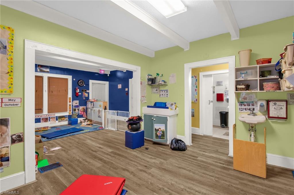 3842 Country Club Road Property Photo 11