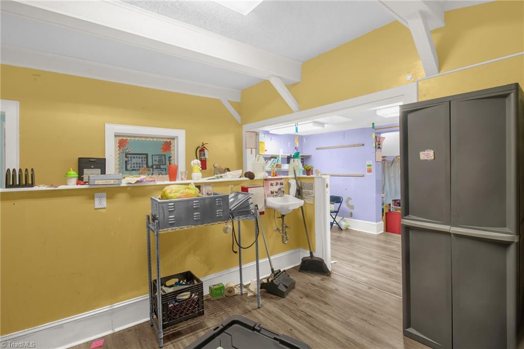 3842 Country Club Road Property Photo 16