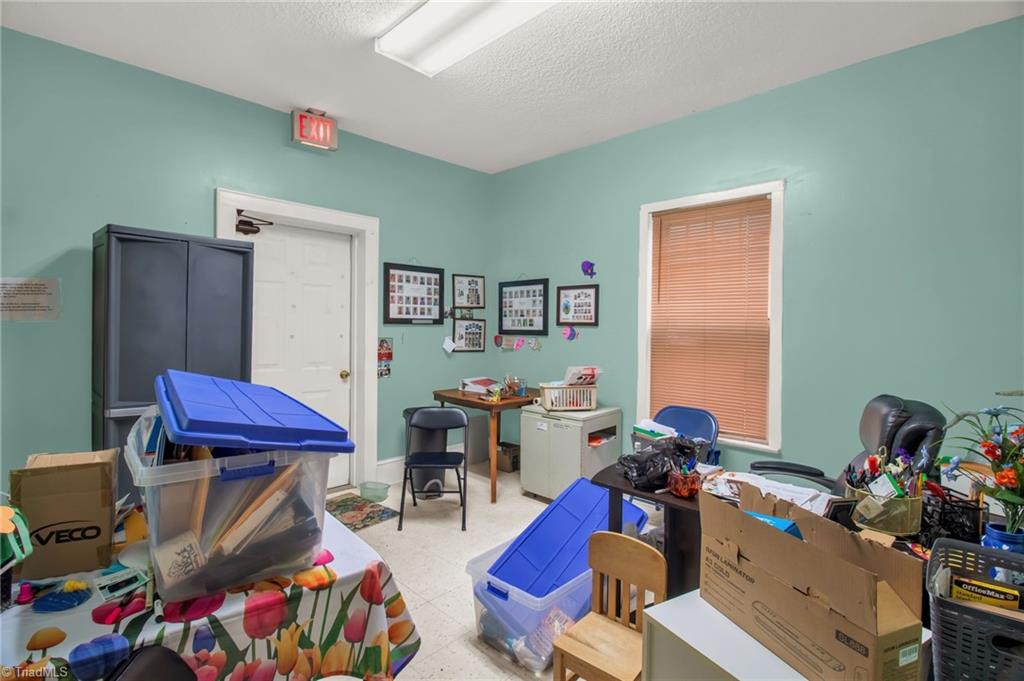 3842 Country Club Road Property Photo 18