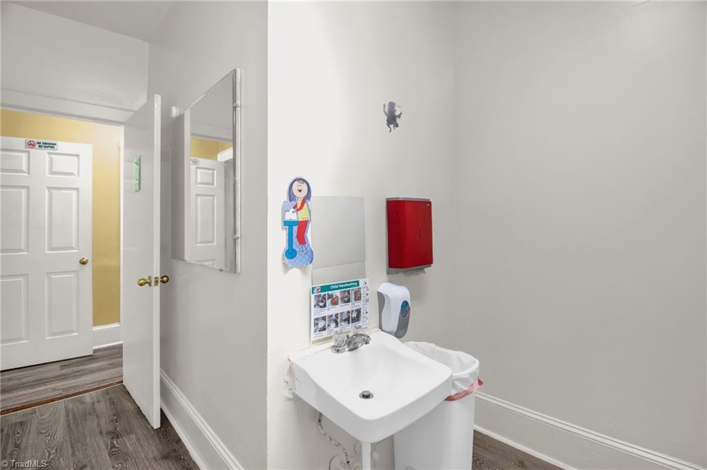 3842 Country Club Road Property Photo 21