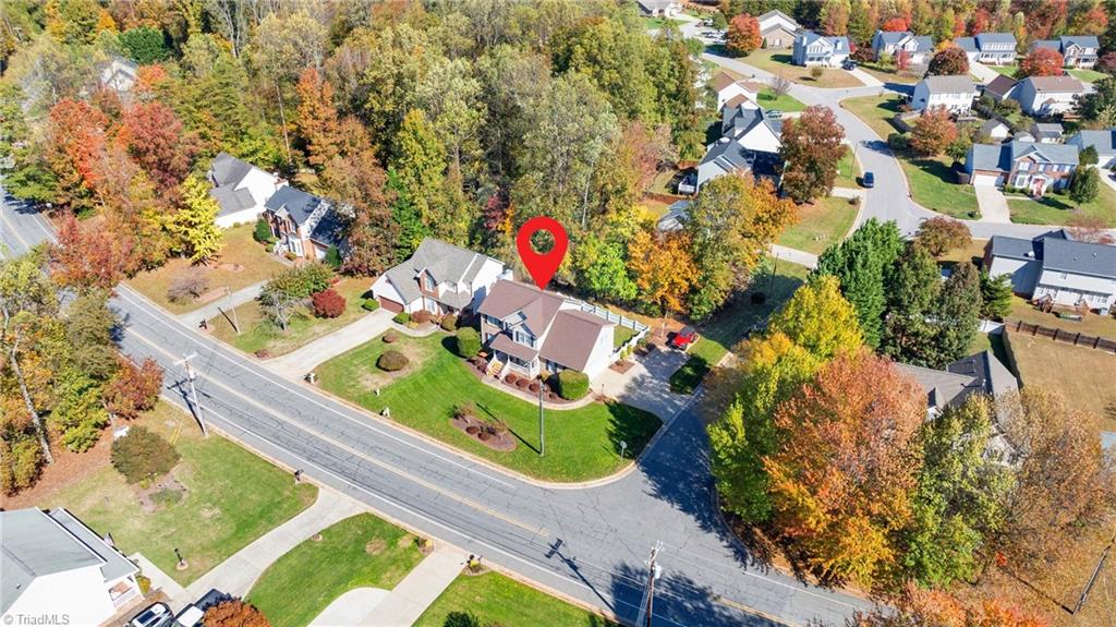 1322 Sherwood Drive Property Photo 2