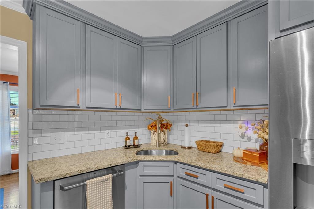 1322 Sherwood Drive Property Photo 18