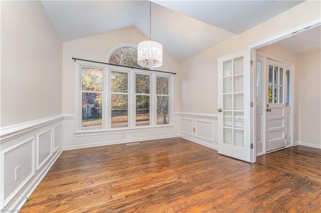 5 Ivy Brook Court Property Photo 3