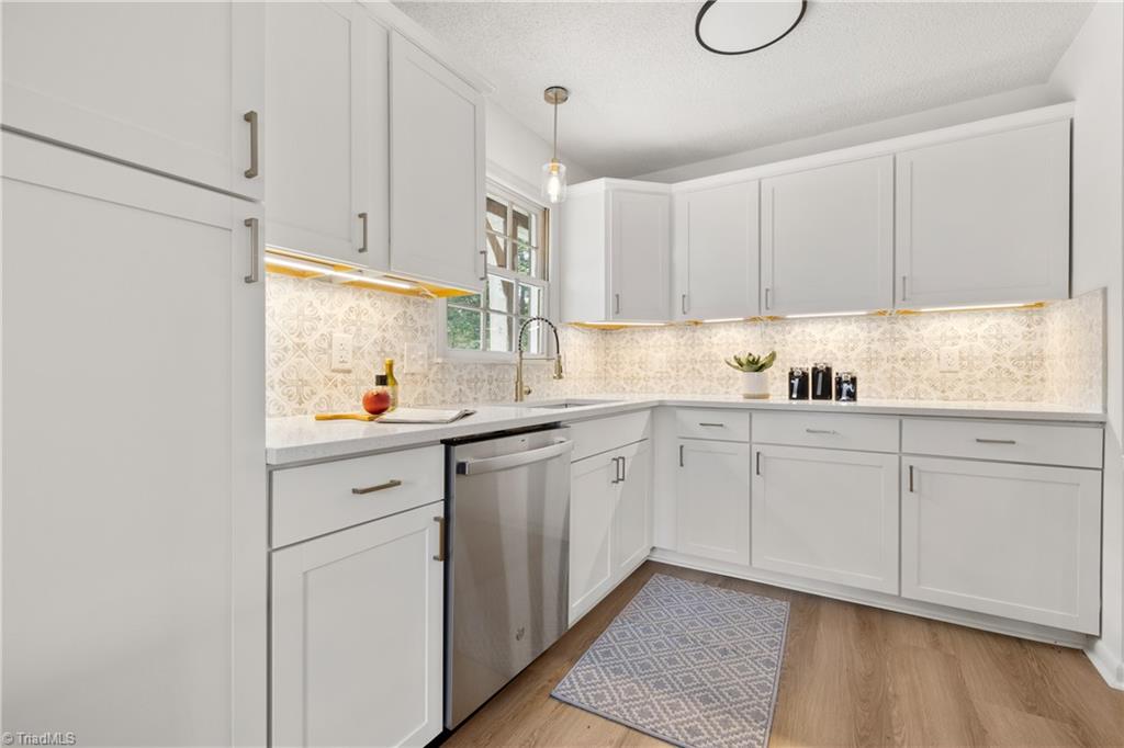 317 Benbow Drive Property Photo 4