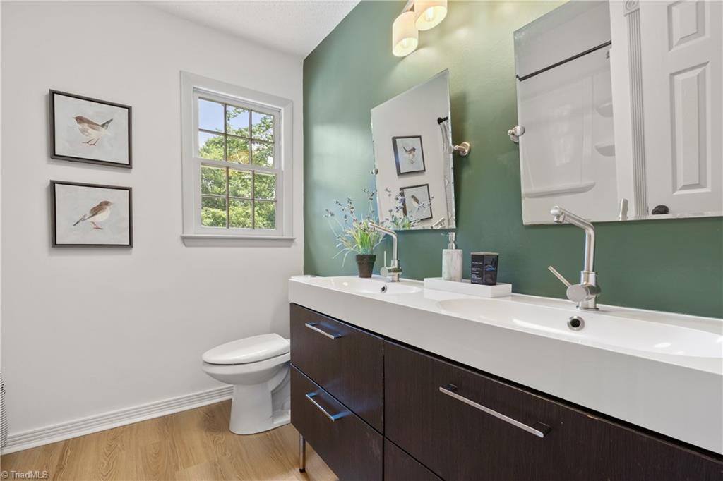 317 Benbow Drive Property Photo 12