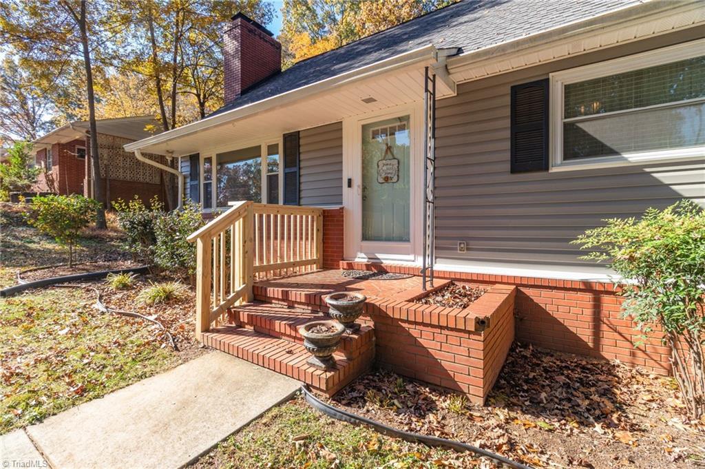 521 Dogwood Circle Property Photo 5