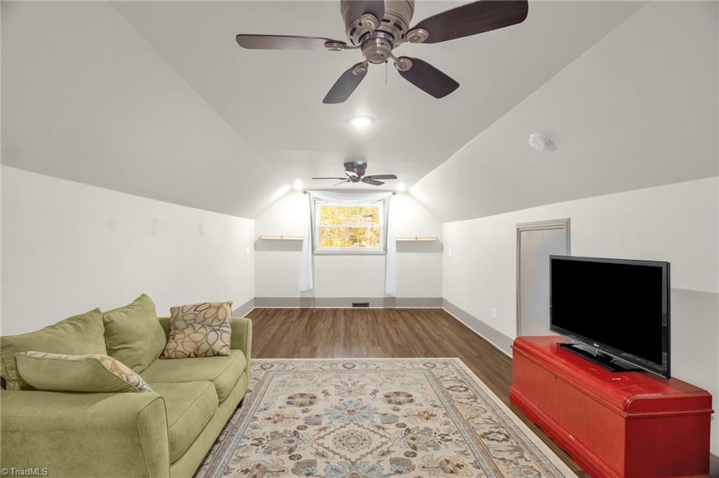 521 Dogwood Circle Property Photo 22