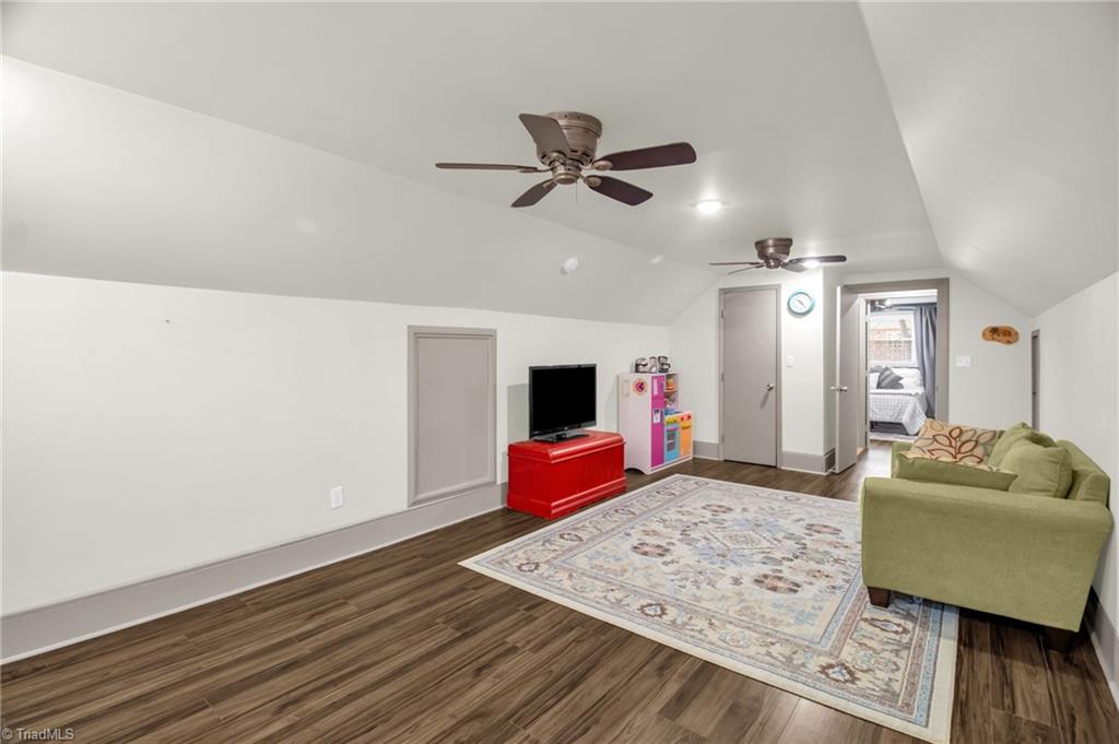 521 Dogwood Circle Property Photo 23