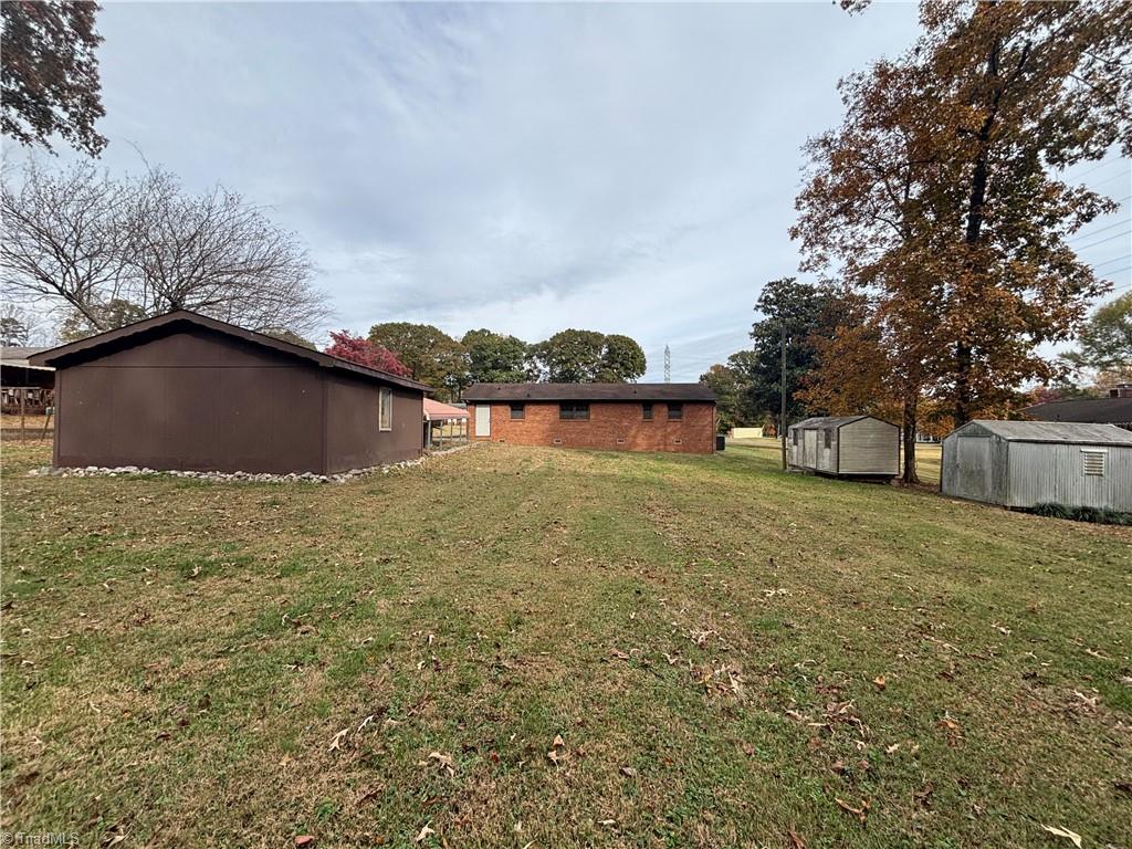 3598 Robindale Drive Property Photo 24