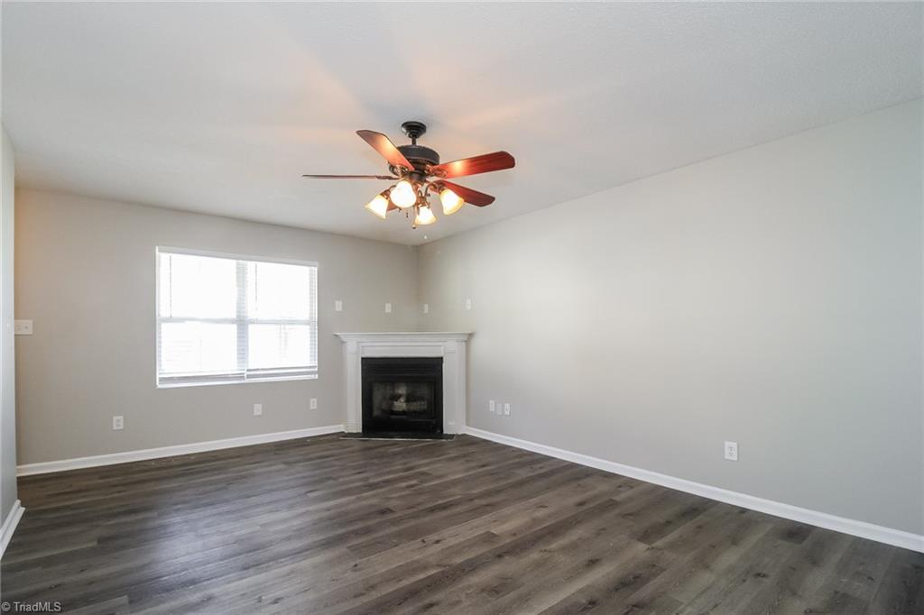 490 Mae Stone Drive Property Photo 2