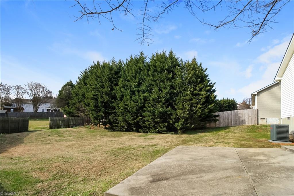 490 Mae Stone Drive Property Photo 14