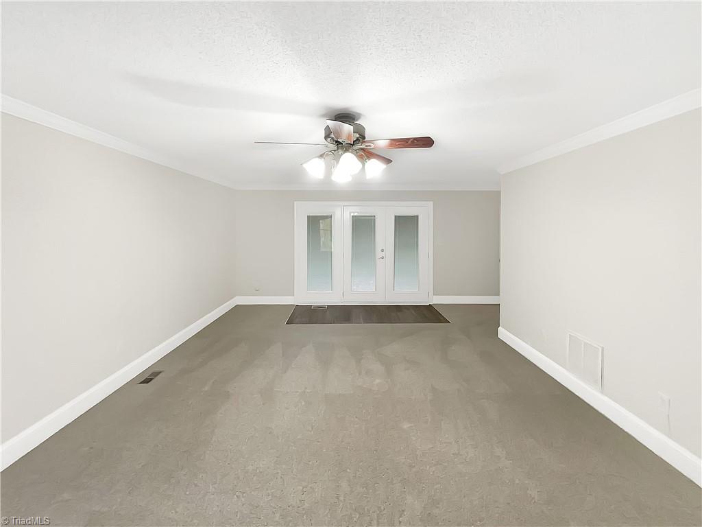 605 Doe Run Drive Property Photo 14