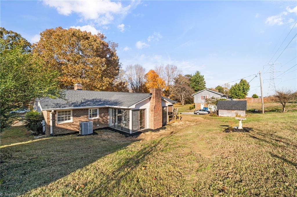 2702 Peace Haven Drive Property Photo 17